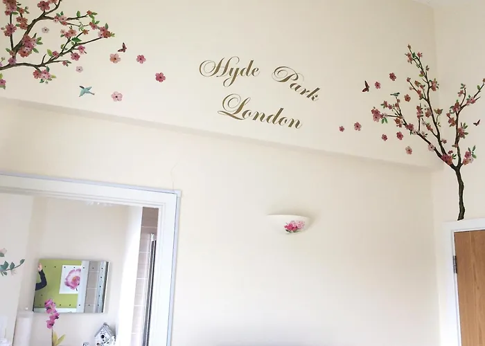Rowan Park Lodge Londra